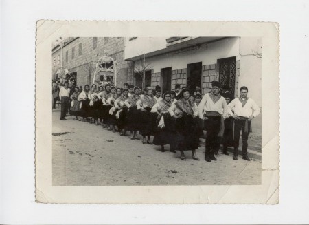 ANTIGO RANCHO FOLCLORICO DE PARANHOS EM DESFILE - 1964